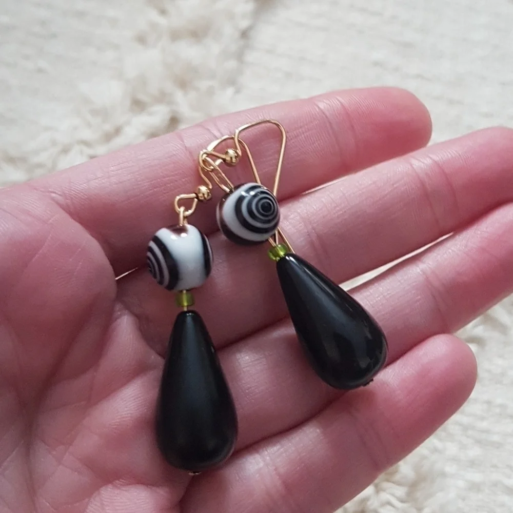 Upcycled handmade glass swirl  black tear drop dangle earrings - Picture 3 of 3